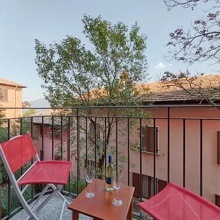 Camelia 6 Apartamento